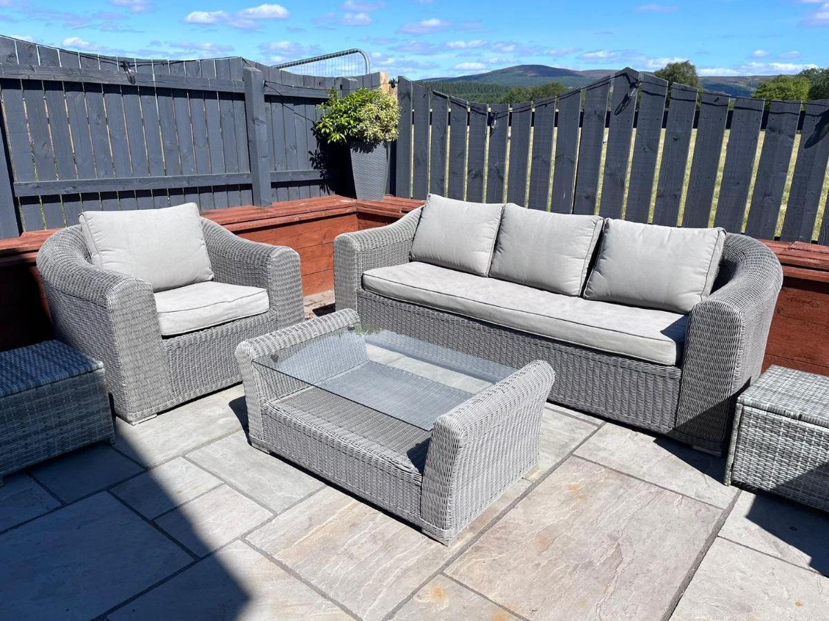 Alcantara- Modern Home With Hot Tub- Sleeps 10 Cromdale Exteriér fotografie